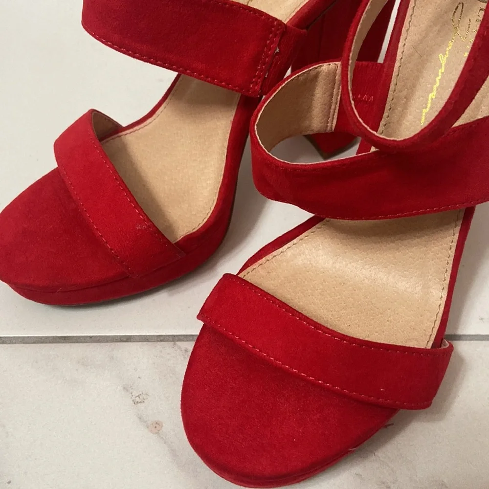 Red Heels - Picture 2 of 6